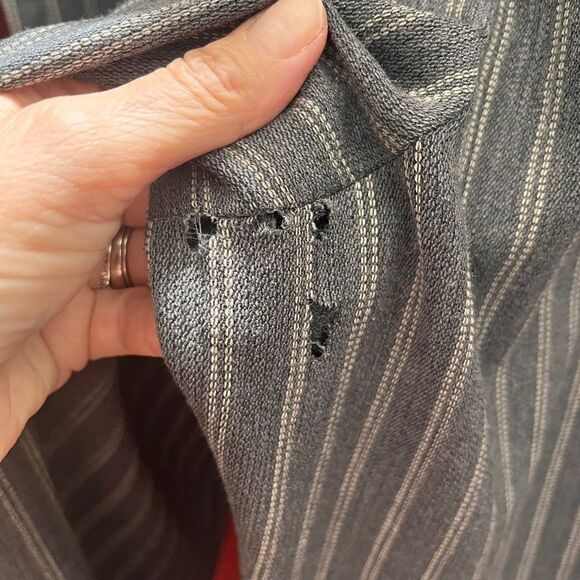 Vintage Giorgio Armani Wool Pinstriped 2pc Suit Grey White Size Italy 46 USA 10 - Picture 7 of 7